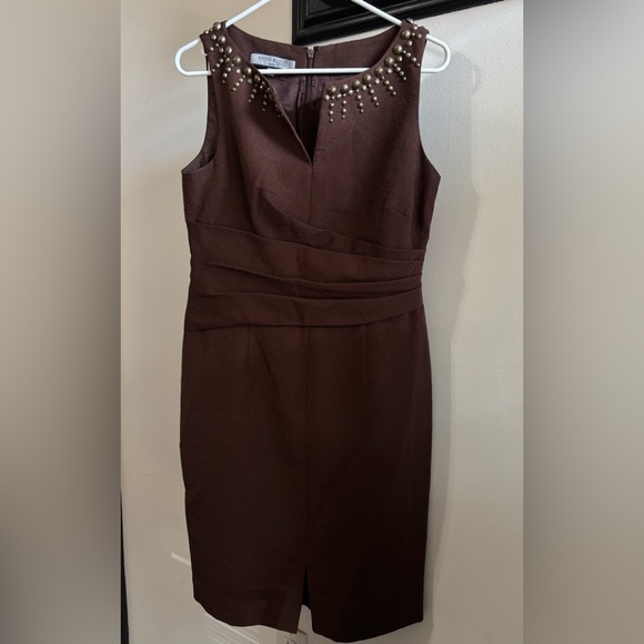 ANNE KLEIN Elegant Brown Sleeveless Dress - Picture 1 of 3